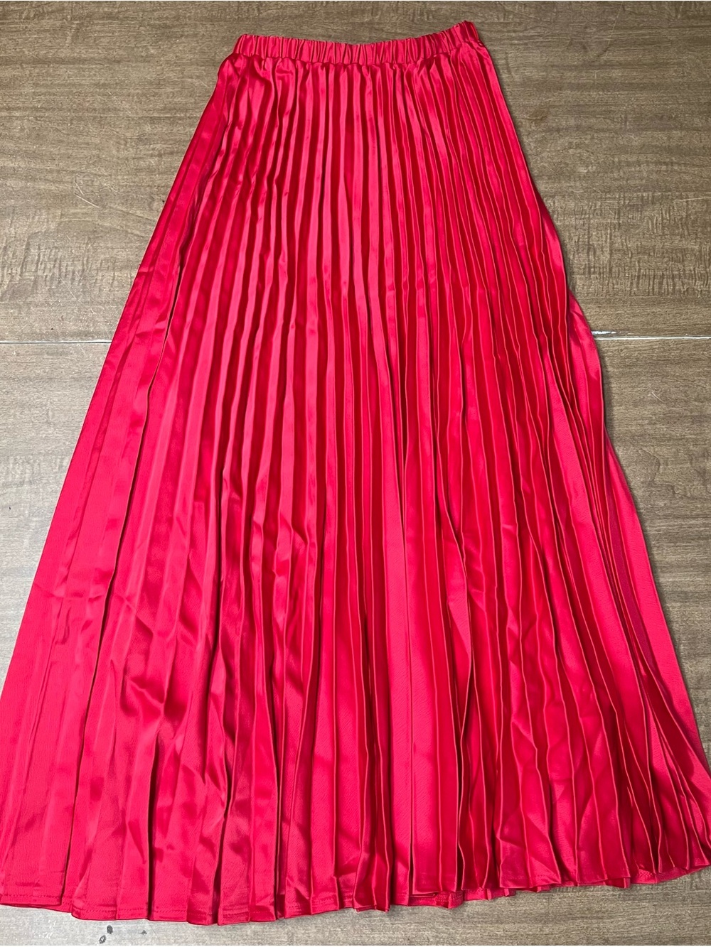 Women's Pleated Maxi Skirt in Bright Red